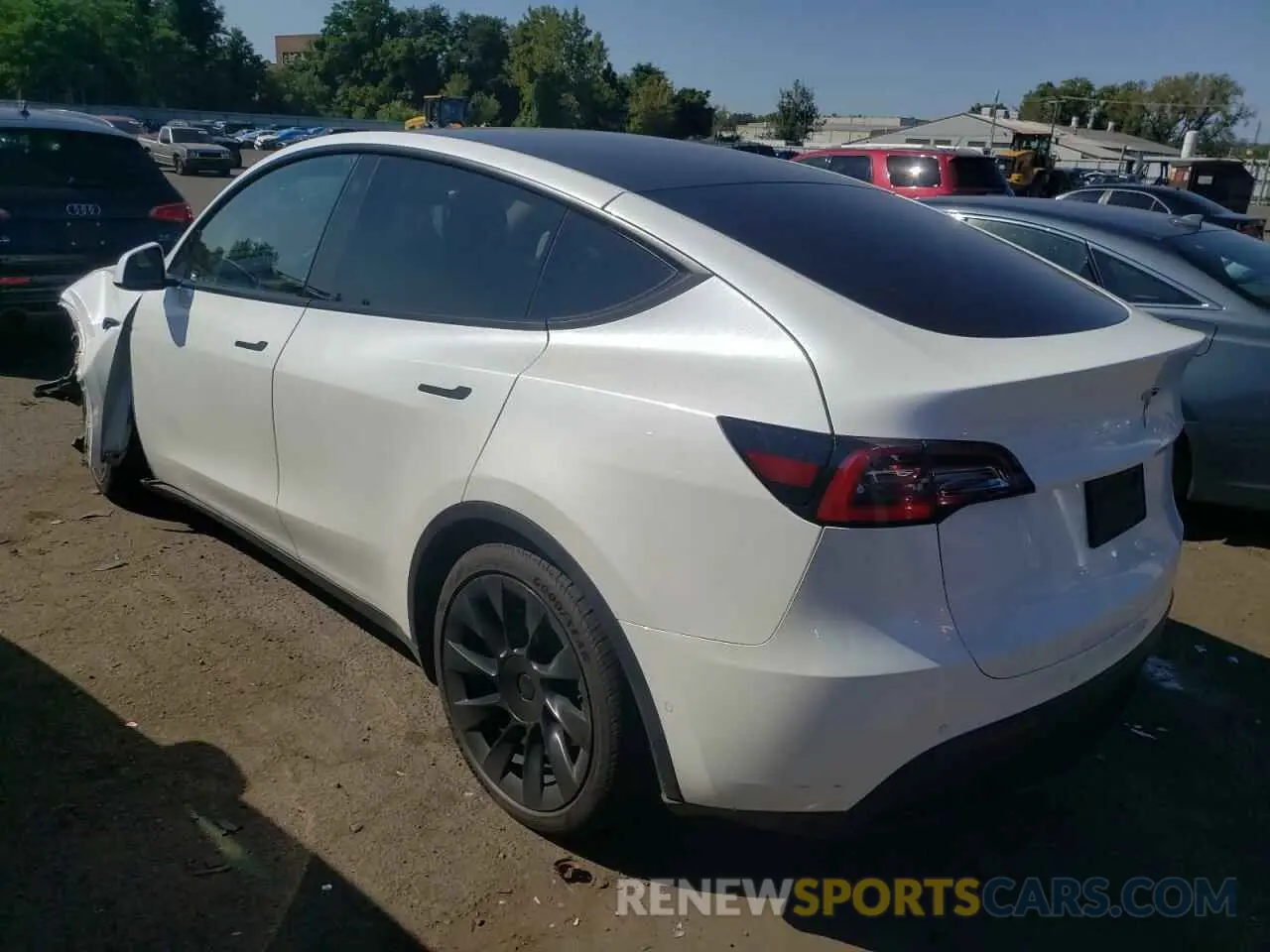 2 Photograph of a damaged car 5YJYGDEE9MF087818 TESLA MODEL Y 2021