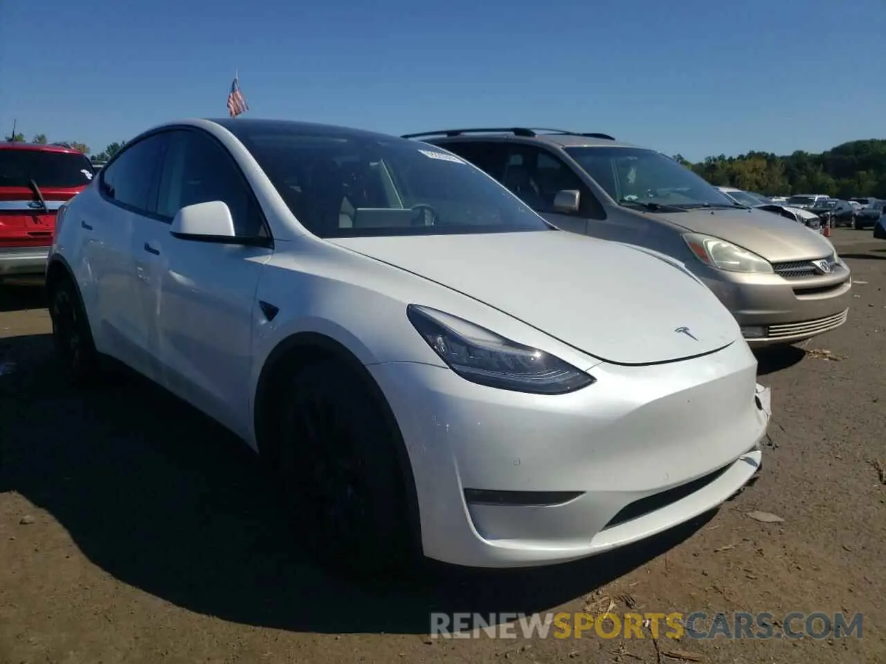 4 Photograph of a damaged car 5YJYGDEE9MF087818 TESLA MODEL Y 2021