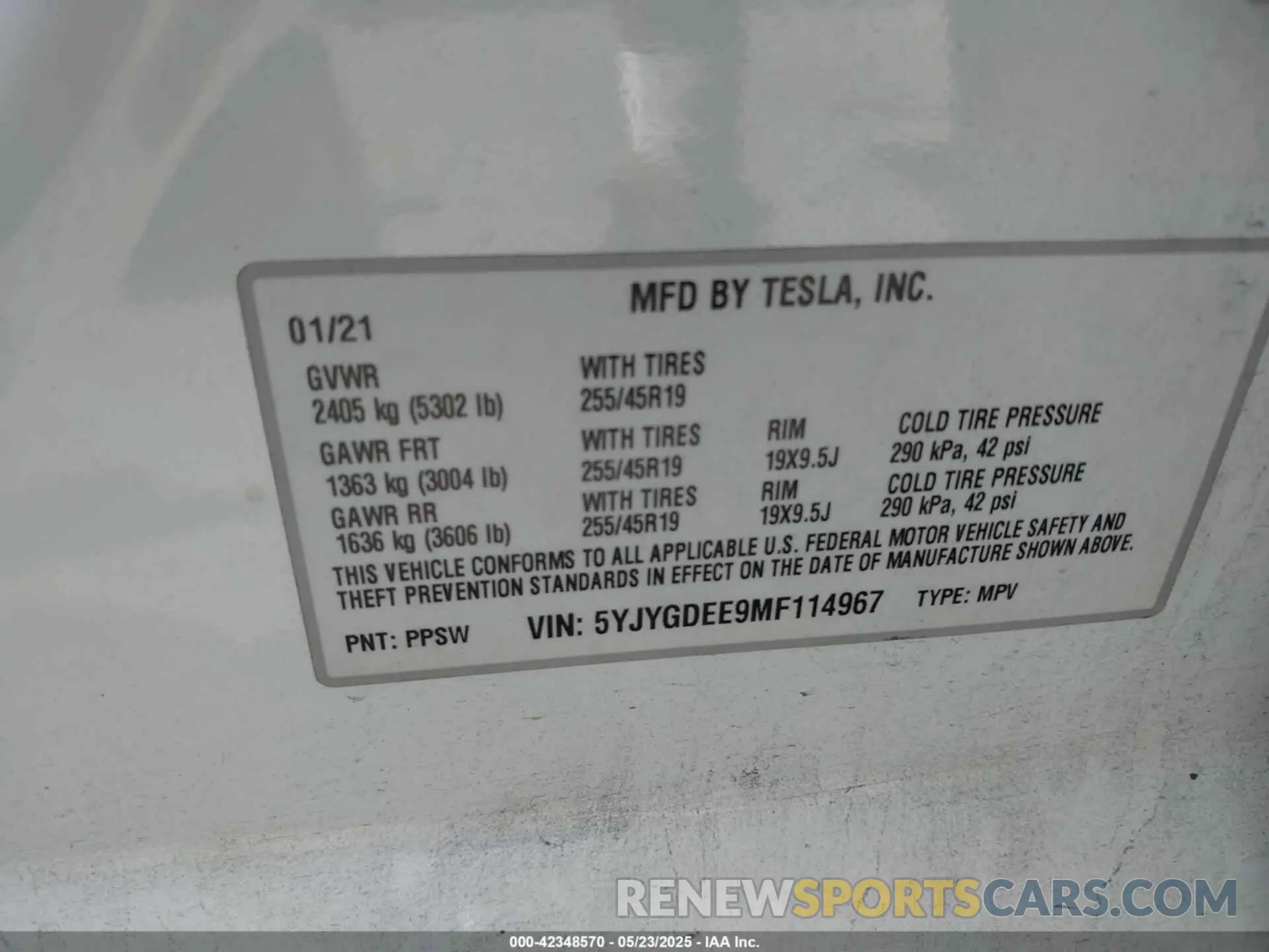 9 Photograph of a damaged car 5YJYGDEE9MF114967 TESLA MODEL Y 2021