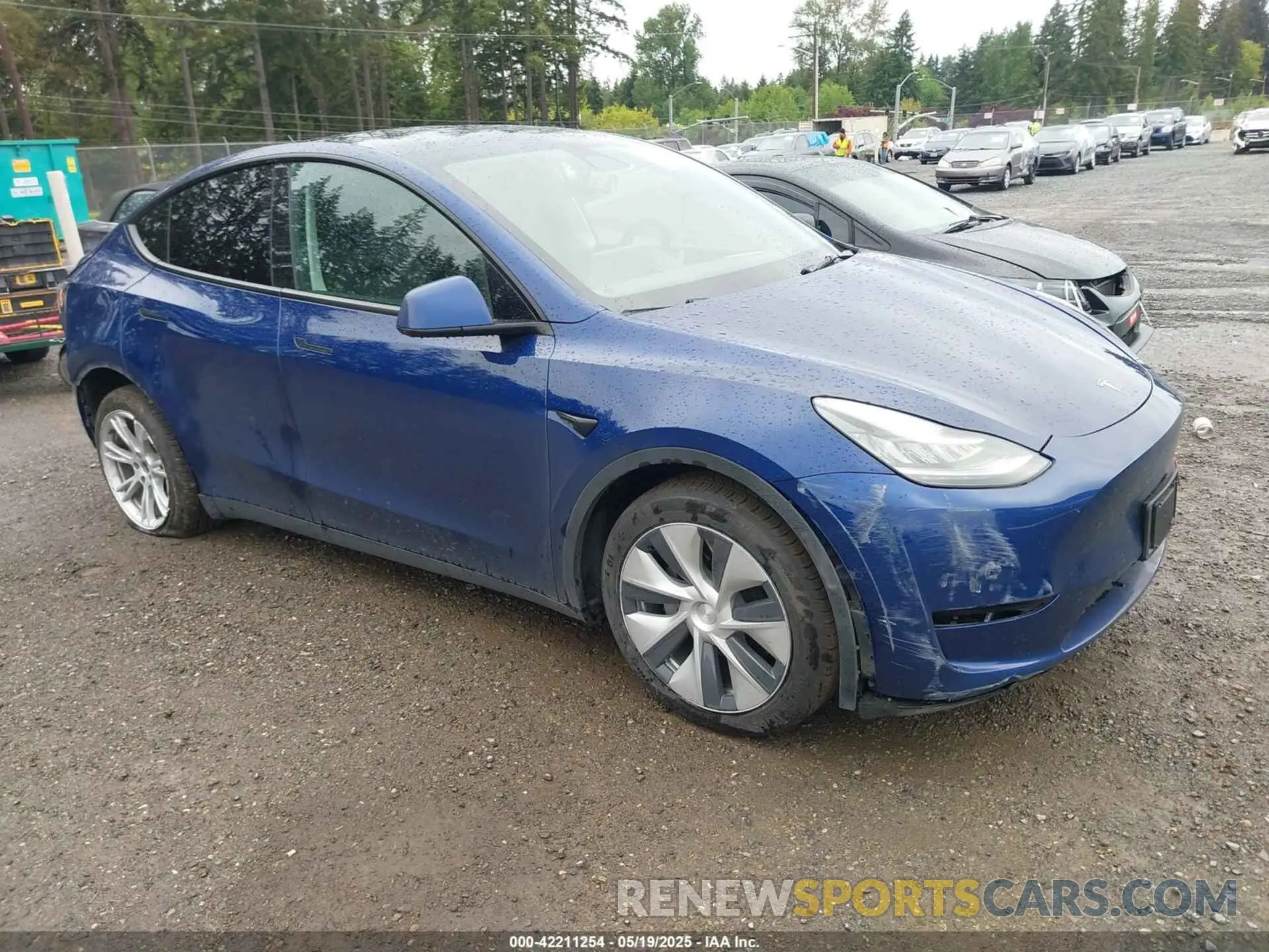 1 Photograph of a damaged car 5YJYGDEE9MF117500 TESLA MODEL Y 2021