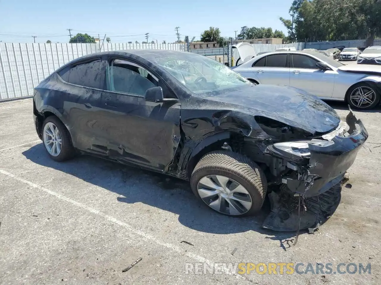 4 Фотография поврежденного автомобиля 5YJYGDEE9MF148472 TESLA MODEL Y 2021