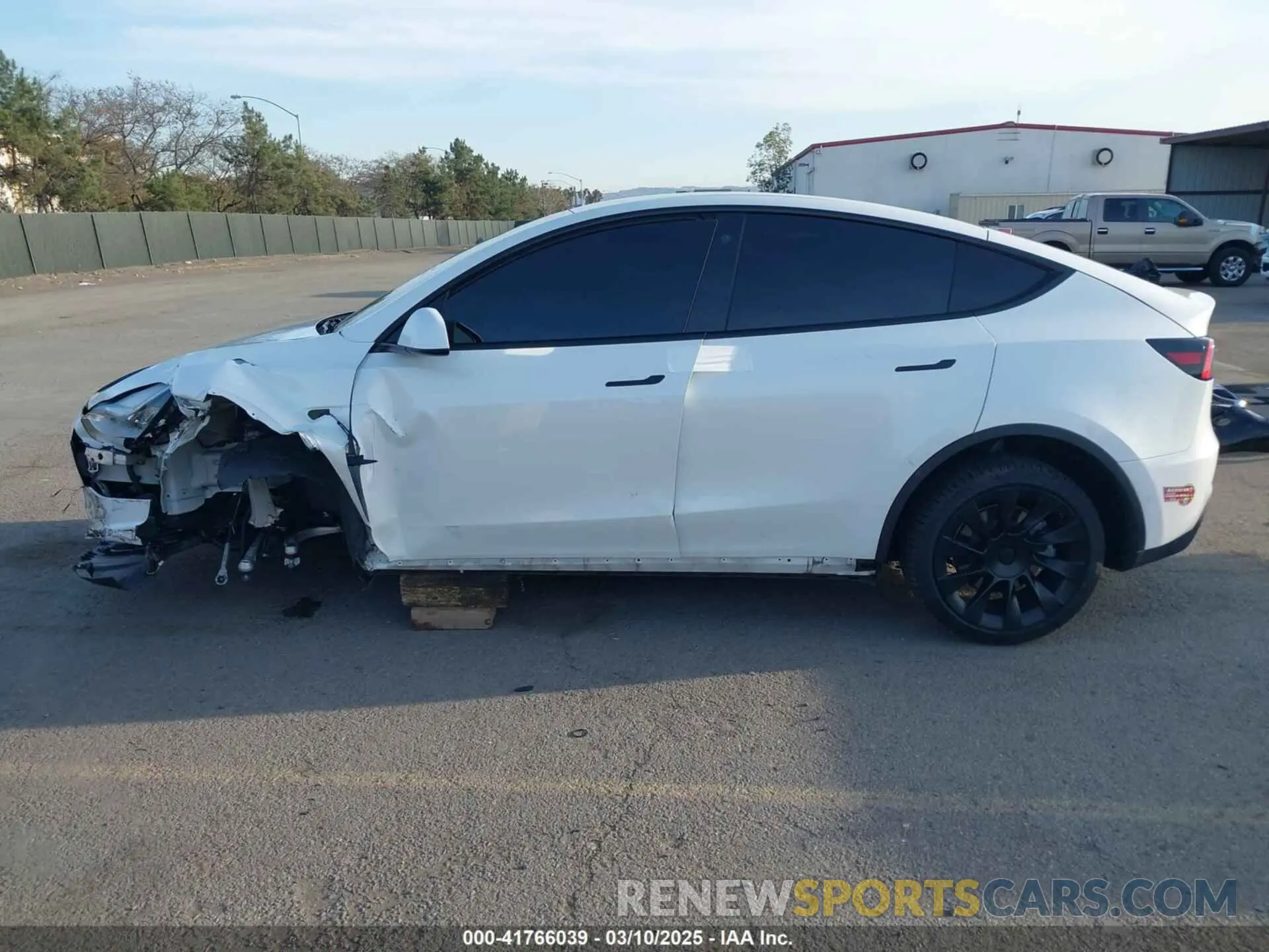15 Photograph of a damaged car 5YJYGDEE9MF149217 TESLA MODEL Y 2021