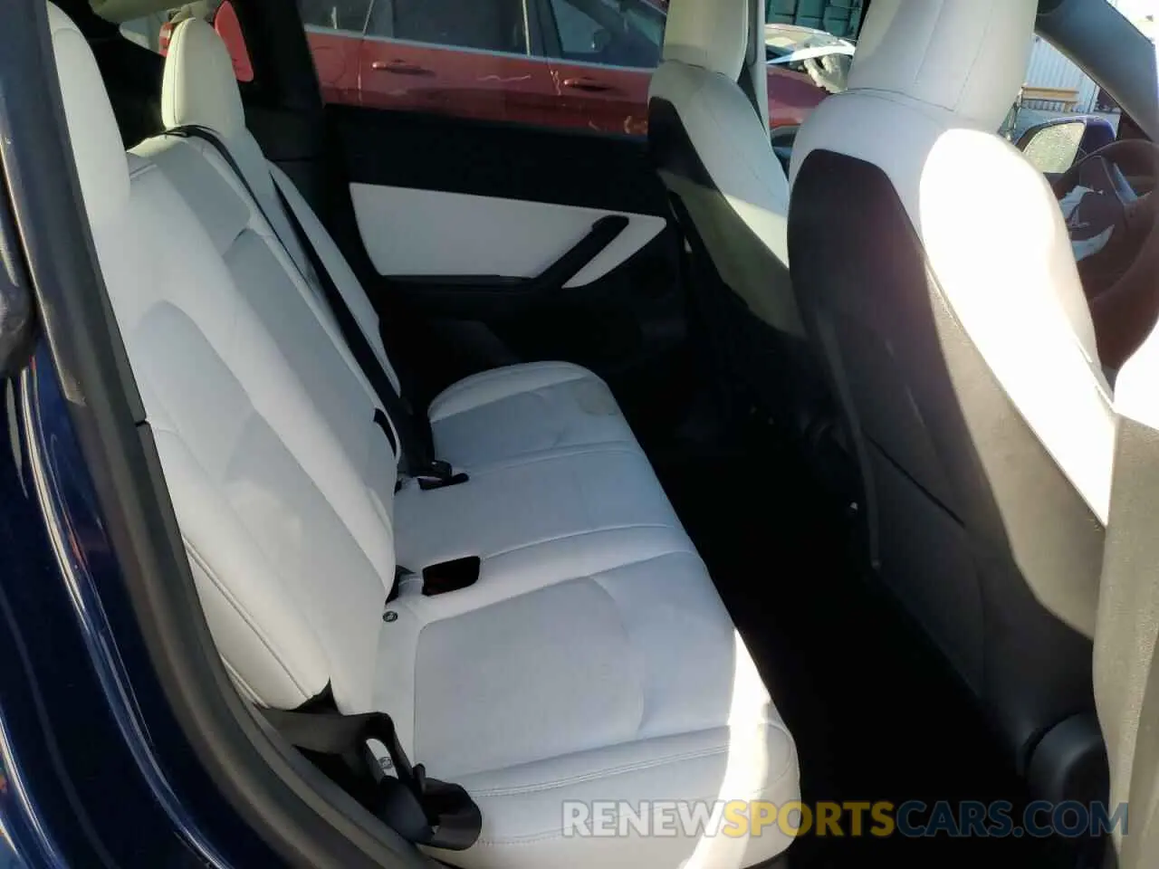 11 Photograph of a damaged car 5YJYGDEE9MF158144 TESLA MODEL Y 2021