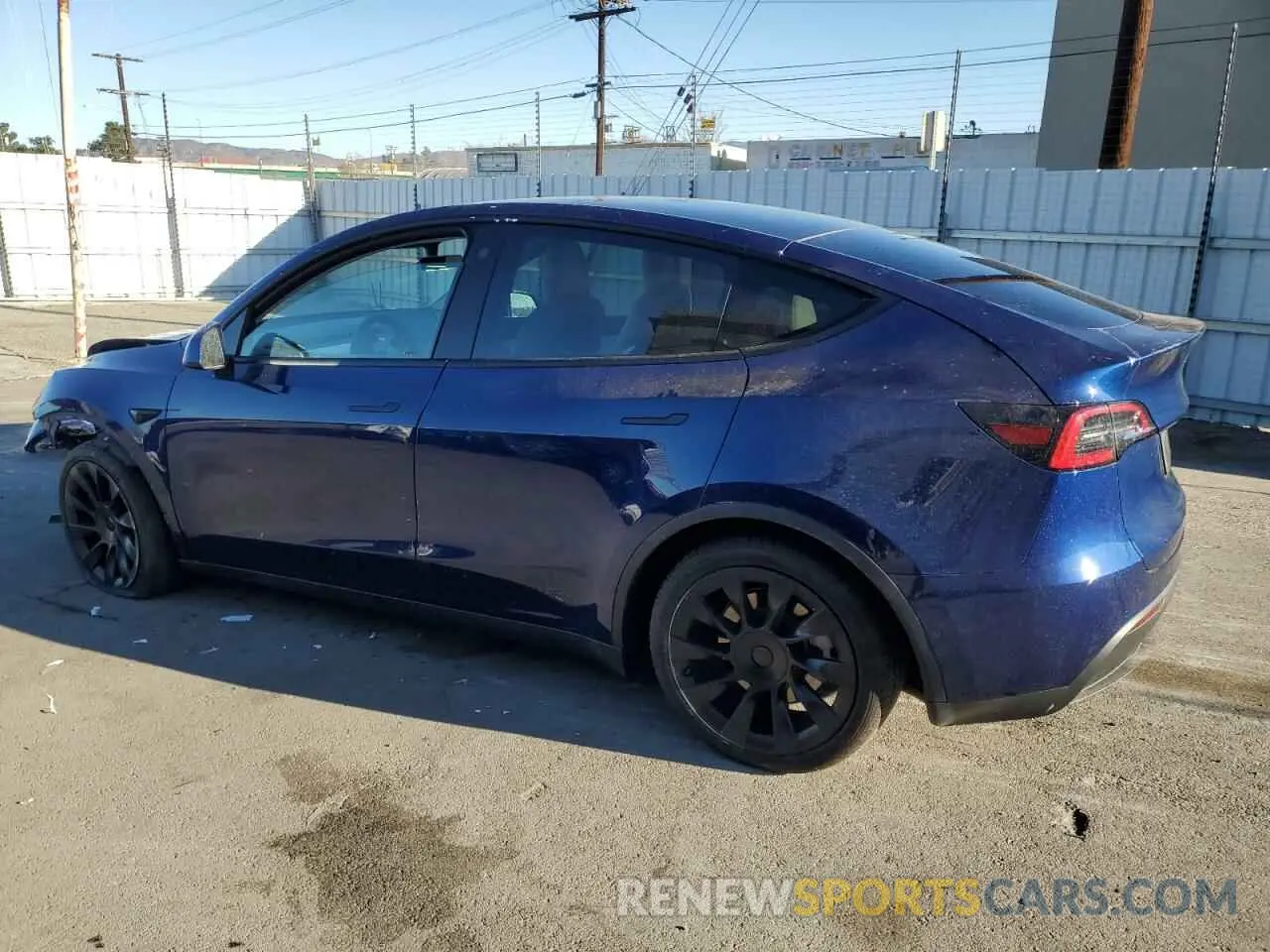2 Photograph of a damaged car 5YJYGDEE9MF158144 TESLA MODEL Y 2021