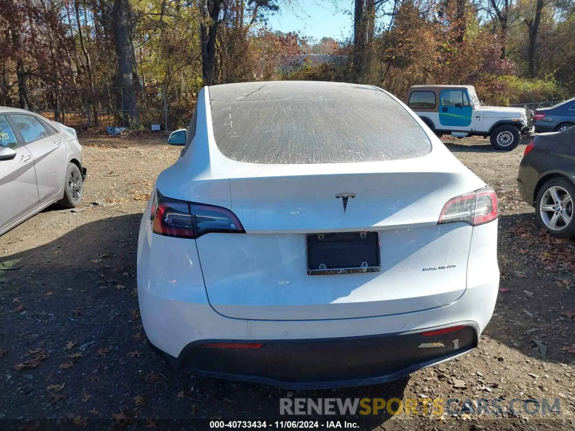 16 Photograph of a damaged car 5YJYGDEE9MF209142 TESLA MODEL Y 2021