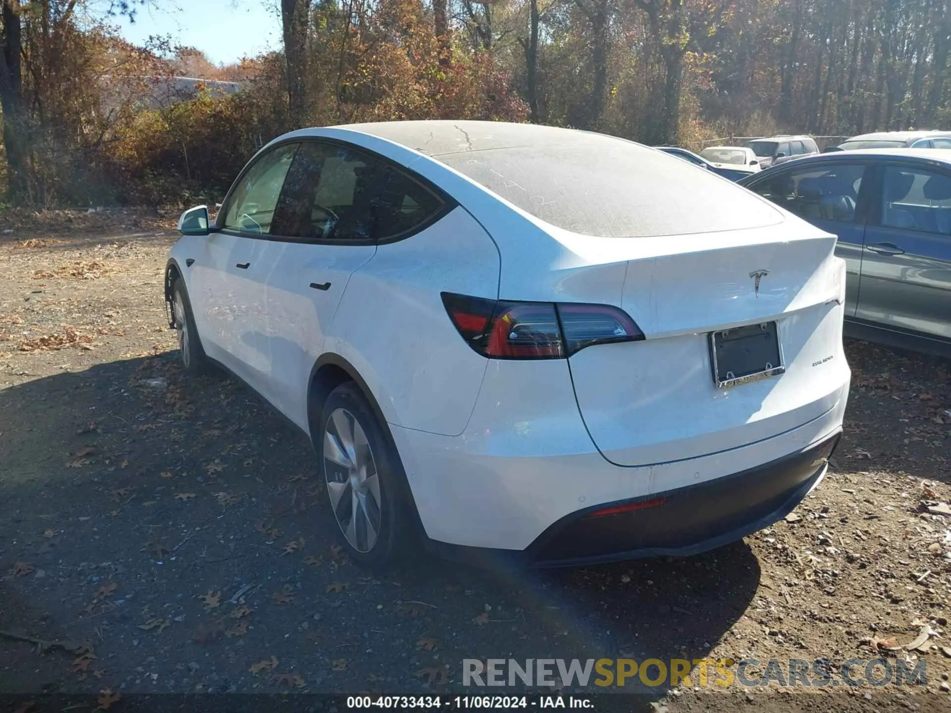 3 Photograph of a damaged car 5YJYGDEE9MF209142 TESLA MODEL Y 2021