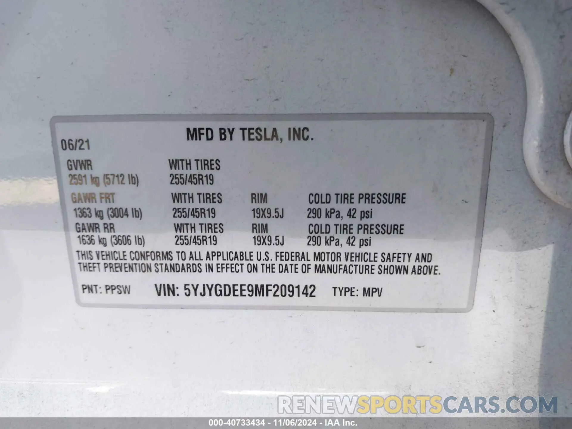 9 Photograph of a damaged car 5YJYGDEE9MF209142 TESLA MODEL Y 2021