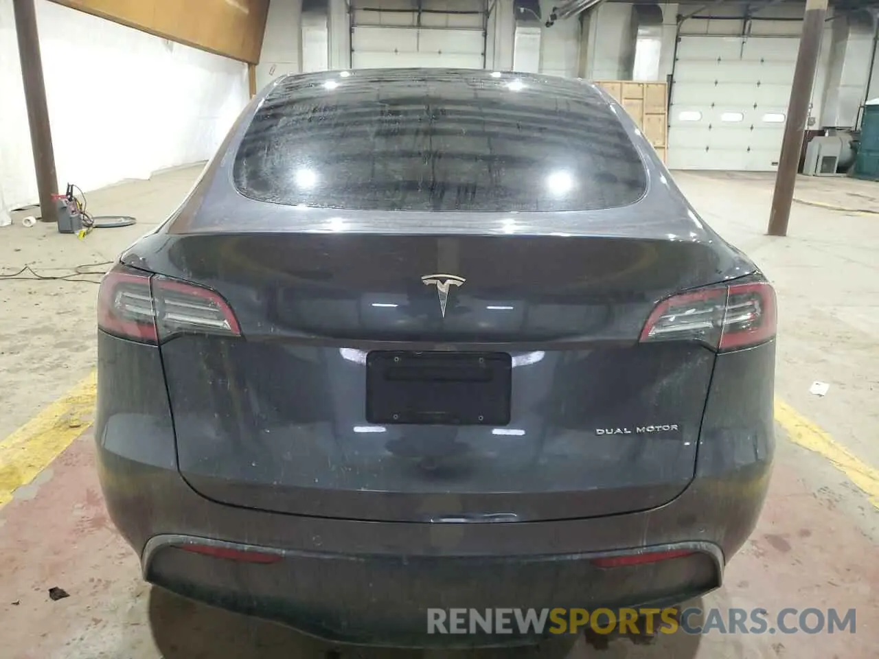 6 Photograph of a damaged car 5YJYGDEE9MF233795 TESLA MODEL Y 2021