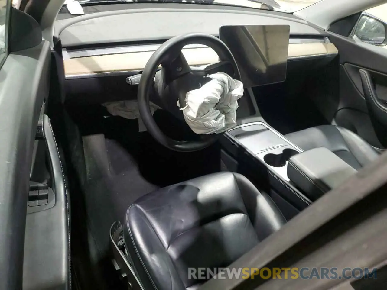 8 Photograph of a damaged car 5YJYGDEE9MF233795 TESLA MODEL Y 2021