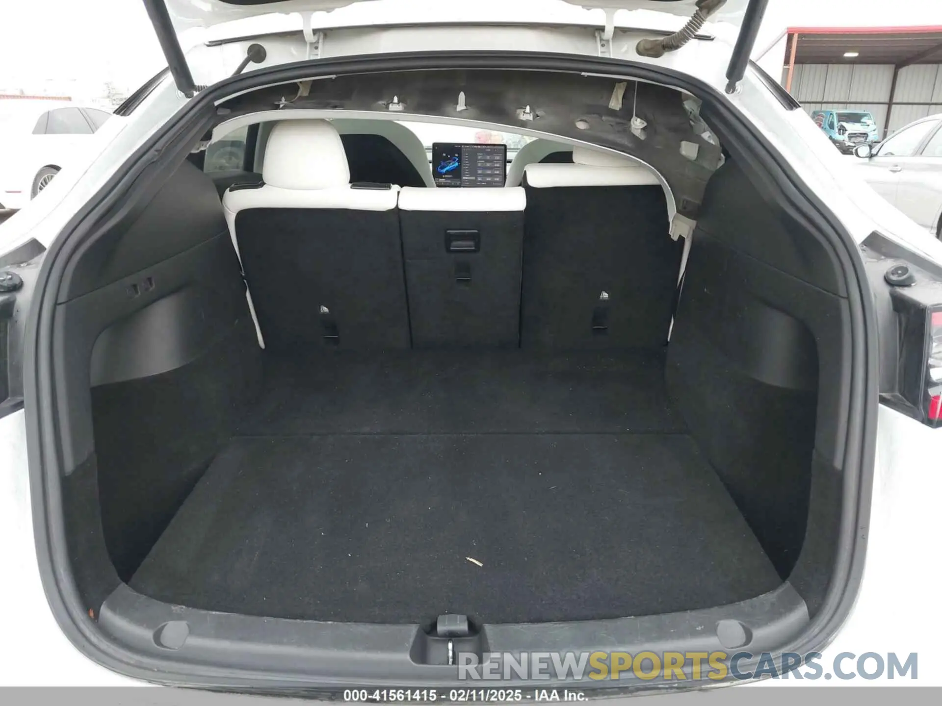 14 Photograph of a damaged car 5YJYGDEEXMF071157 TESLA MODEL Y 2021