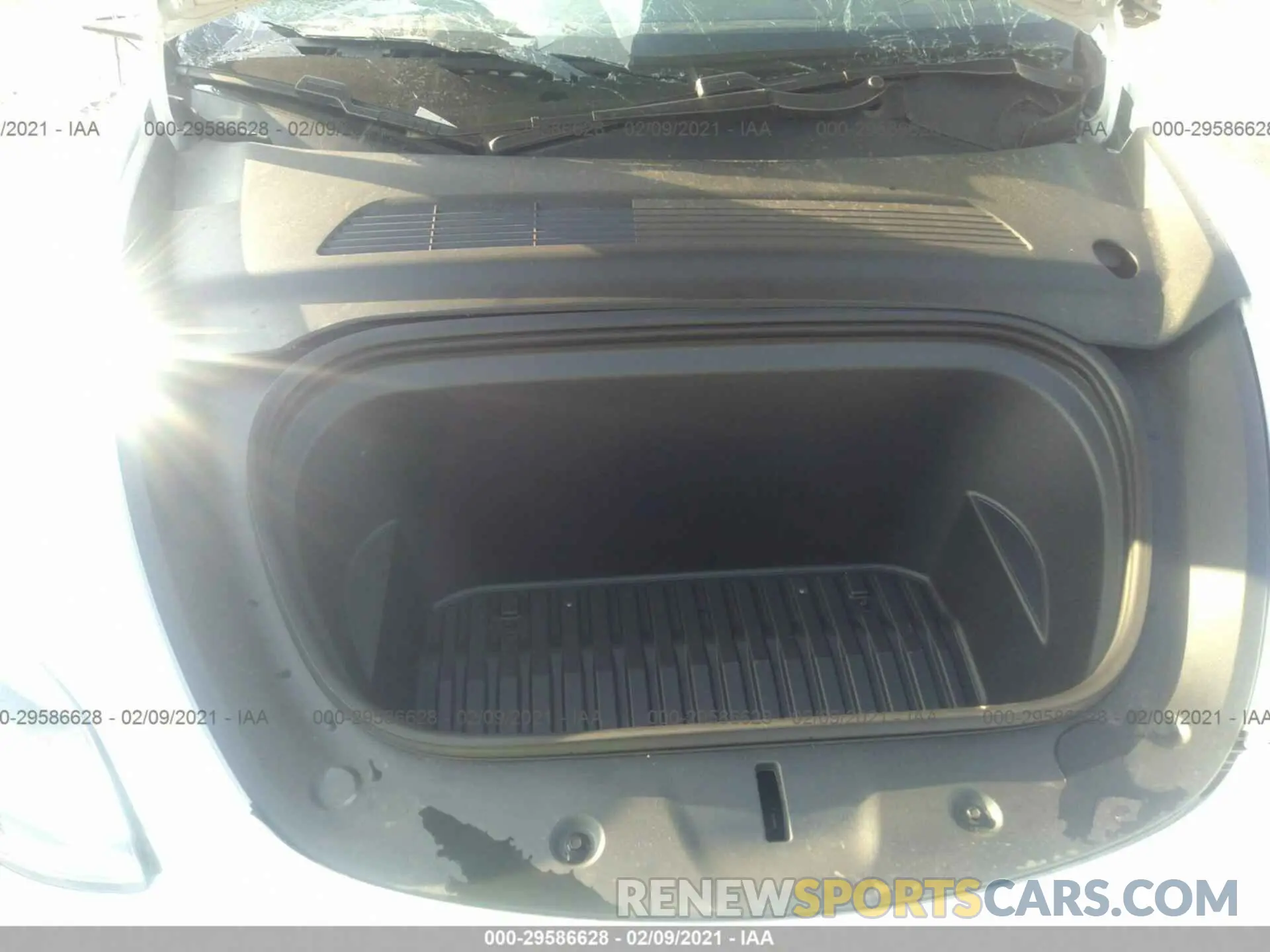 10 Photograph of a damaged car 5YJYGDEEXMF071515 TESLA MODEL Y 2021