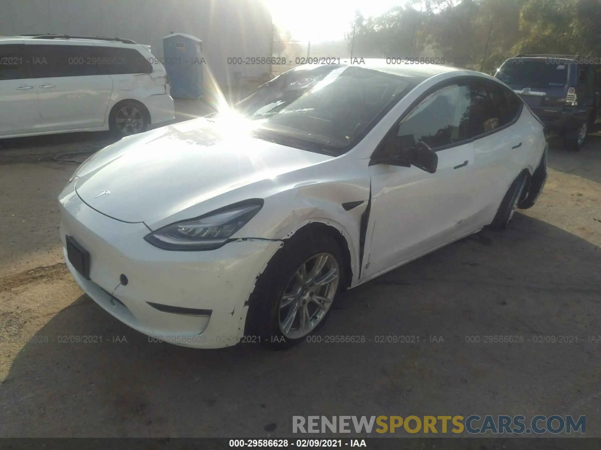 2 Photograph of a damaged car 5YJYGDEEXMF071515 TESLA MODEL Y 2021