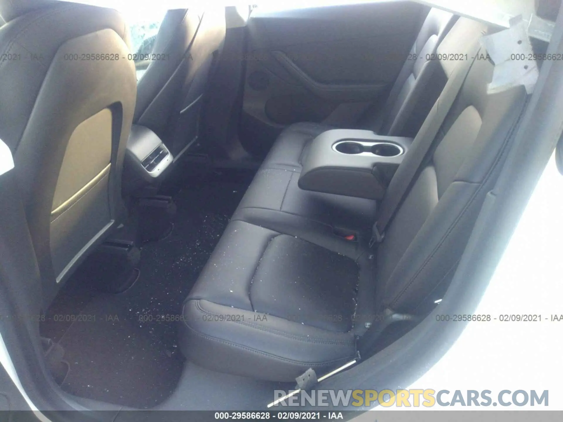 8 Photograph of a damaged car 5YJYGDEEXMF071515 TESLA MODEL Y 2021