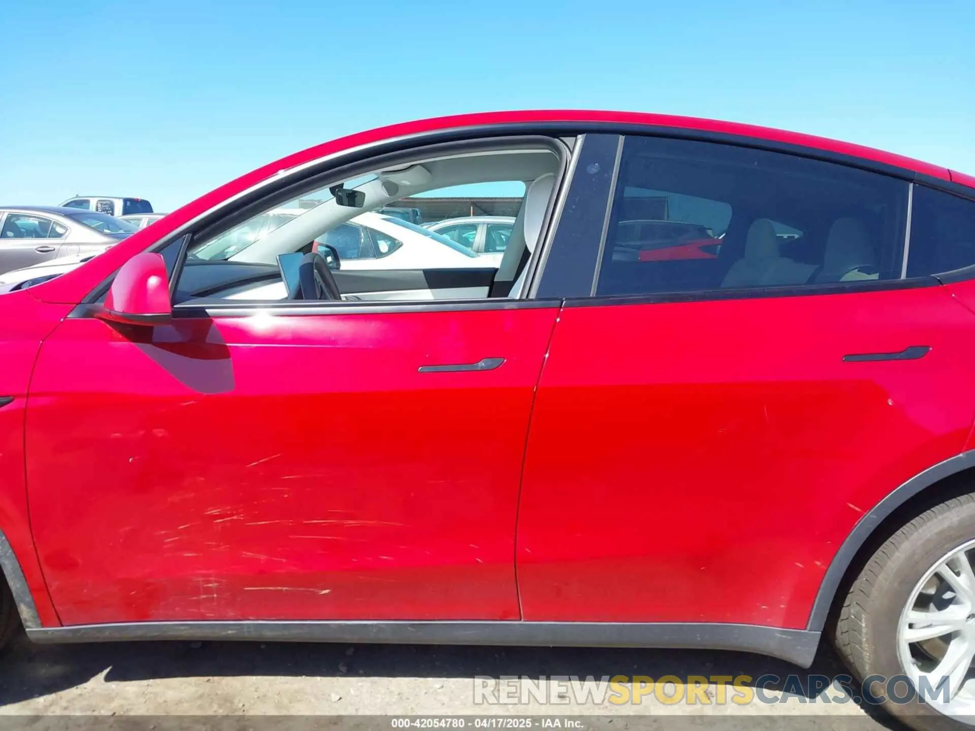 13 Photograph of a damaged car 5YJYGDEEXMF078884 TESLA MODEL Y 2021
