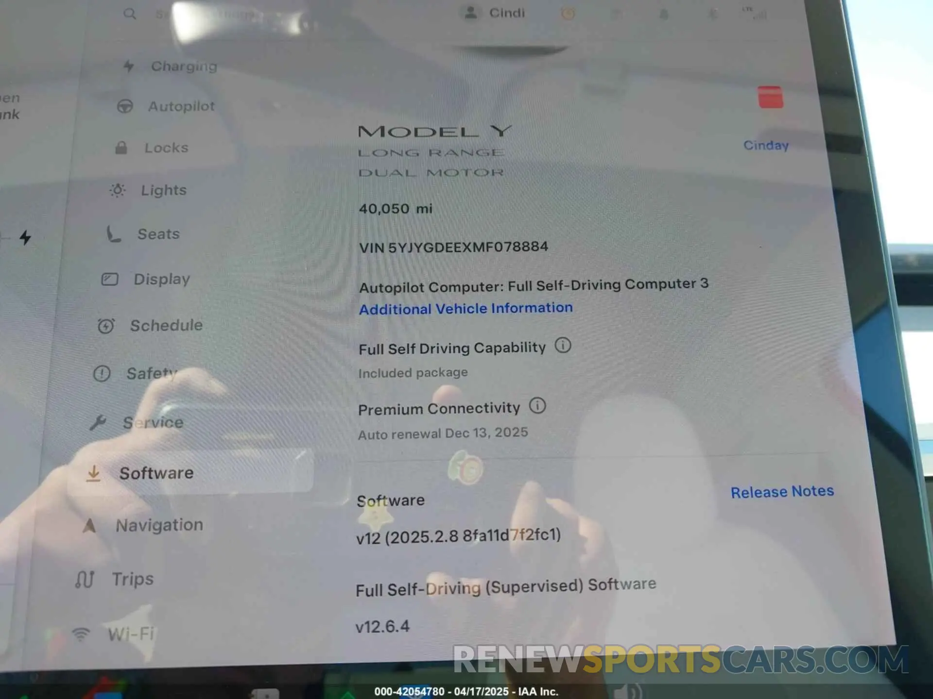 17 Photograph of a damaged car 5YJYGDEEXMF078884 TESLA MODEL Y 2021