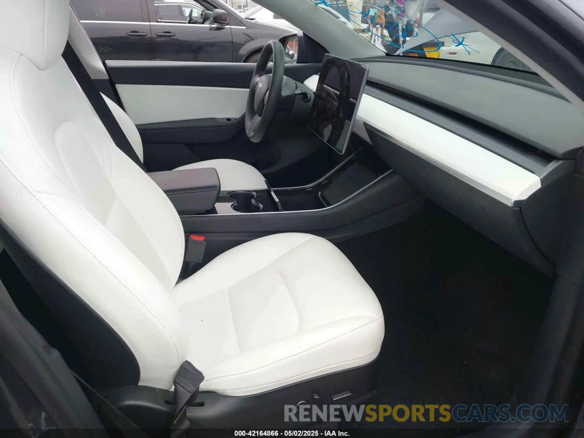 5 Photograph of a damaged car 5YJYGDEEXMF092901 TESLA MODEL Y 2021