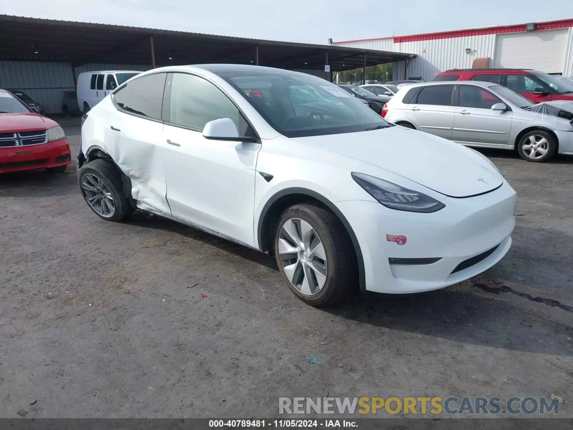 1 Photograph of a damaged car 5YJYGDEEXMF100687 TESLA MODEL Y 2021