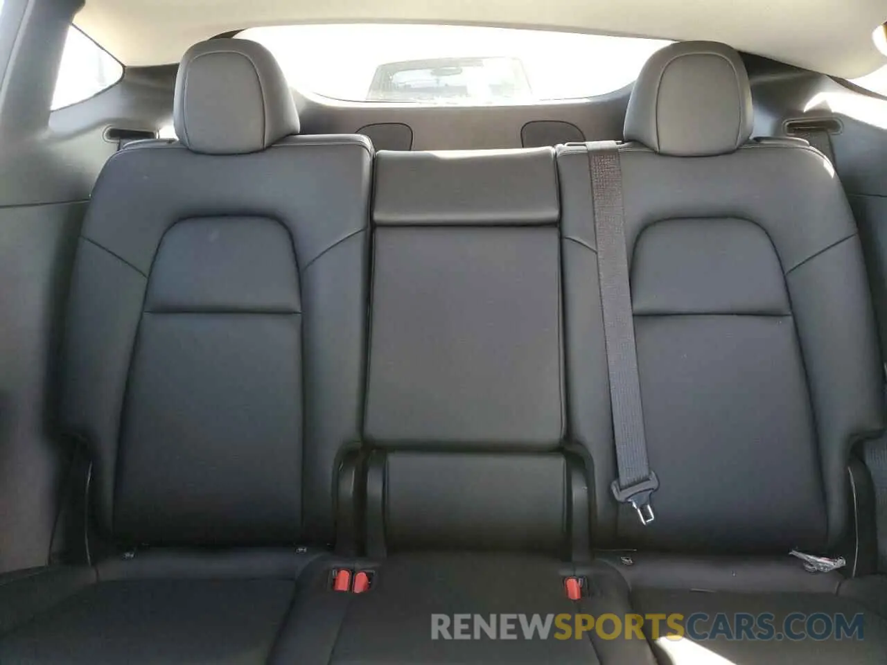 10 Photograph of a damaged car 5YJYGDEEXMF146617 TESLA MODEL Y 2021