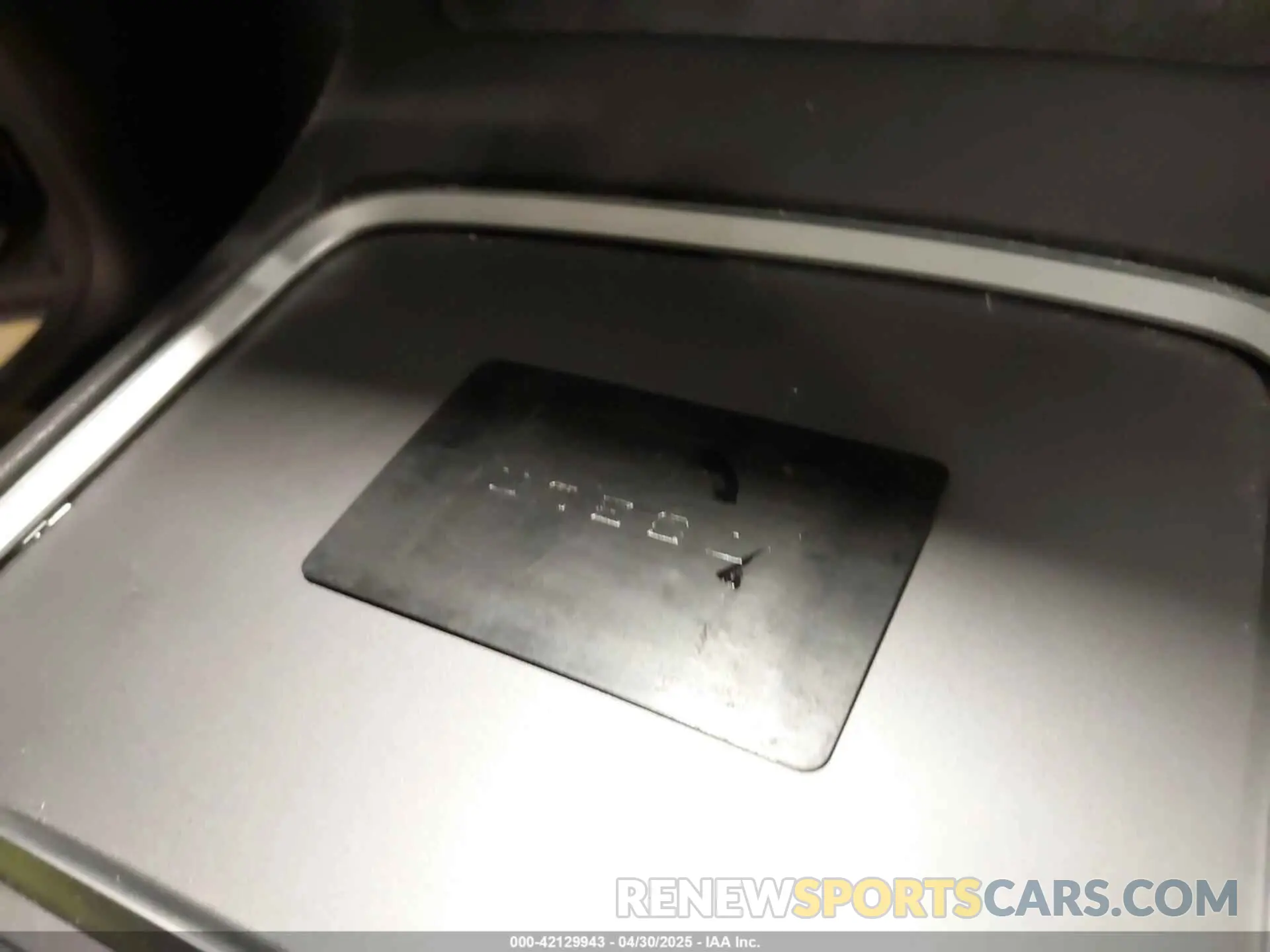 11 Photograph of a damaged car 5YJYGDEEXMF152093 TESLA MODEL Y 2021