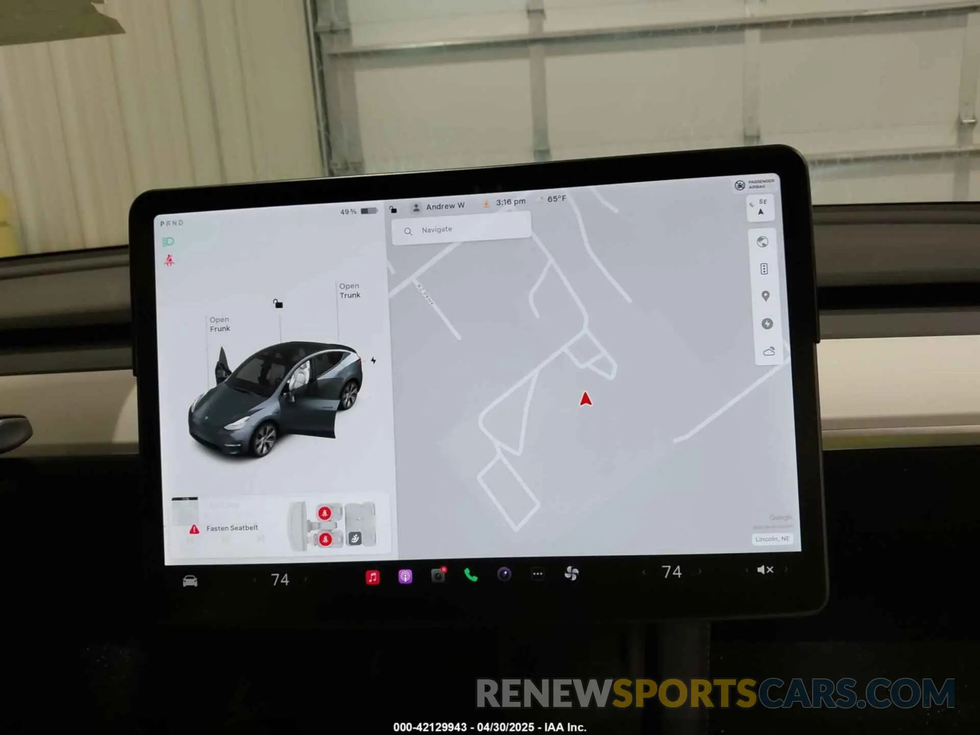 18 Photograph of a damaged car 5YJYGDEEXMF152093 TESLA MODEL Y 2021