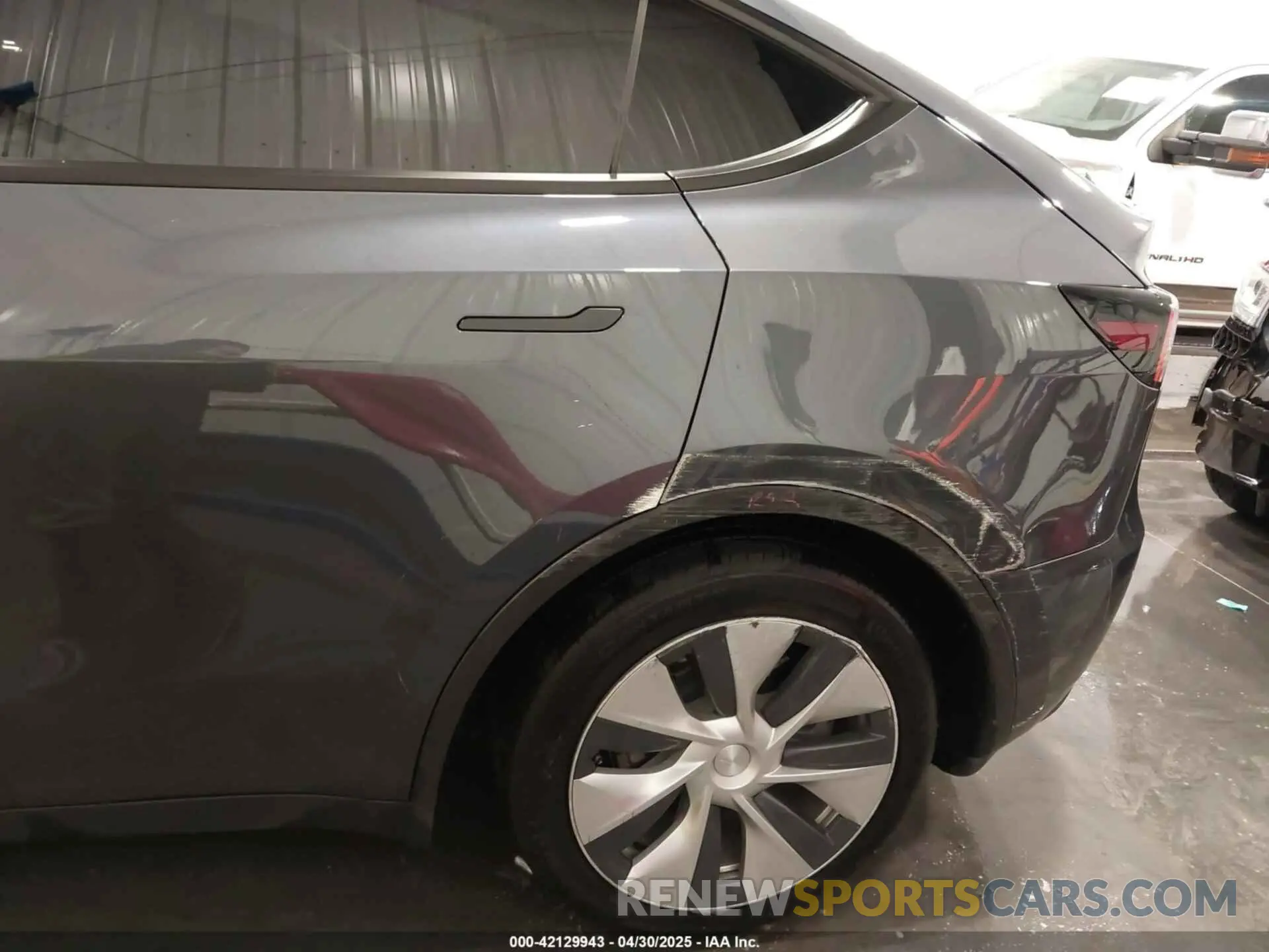 6 Photograph of a damaged car 5YJYGDEEXMF152093 TESLA MODEL Y 2021