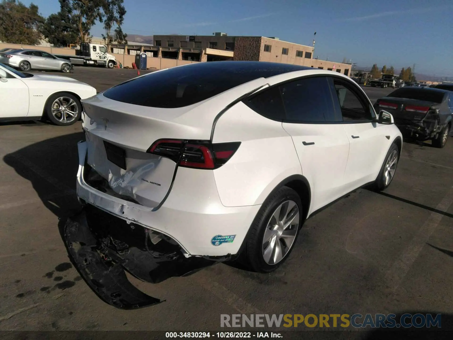 4 Photograph of a damaged car 5YJYGDEEXMF161022 TESLA MODEL Y 2021
