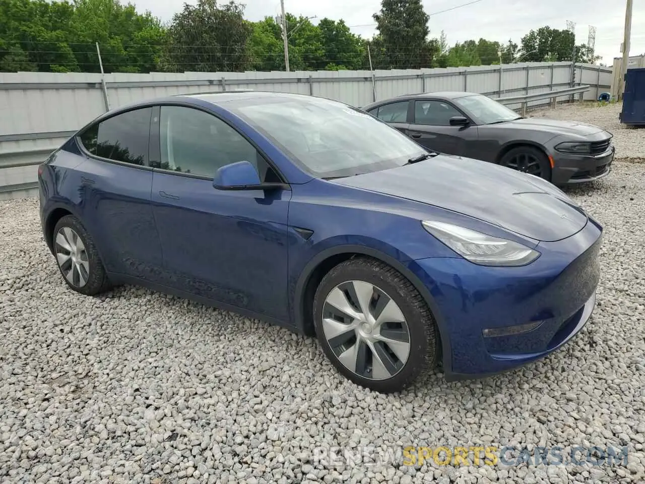 4 Photograph of a damaged car 5YJYGDEEXMF196711 TESLA MODEL Y 2021
