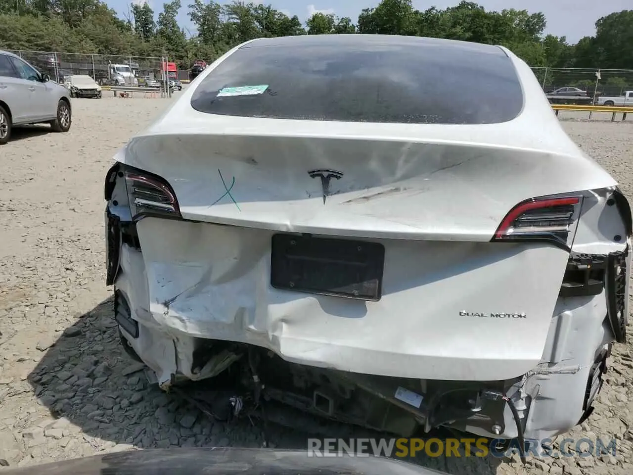 6 Photograph of a damaged car 5YJYGDEEXMF200224 TESLA MODEL Y 2021