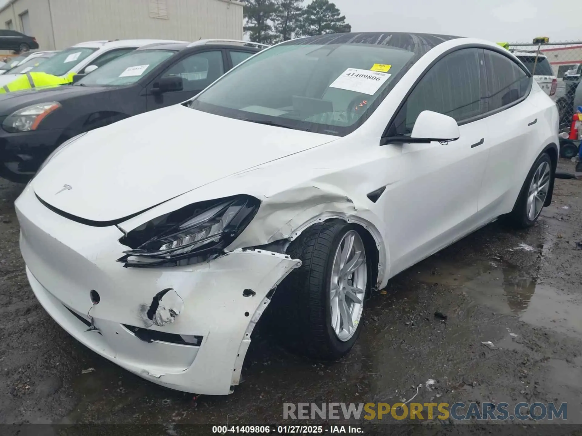 2 Photograph of a damaged car 5YJYGDEEXMF228914 TESLA MODEL Y 2021