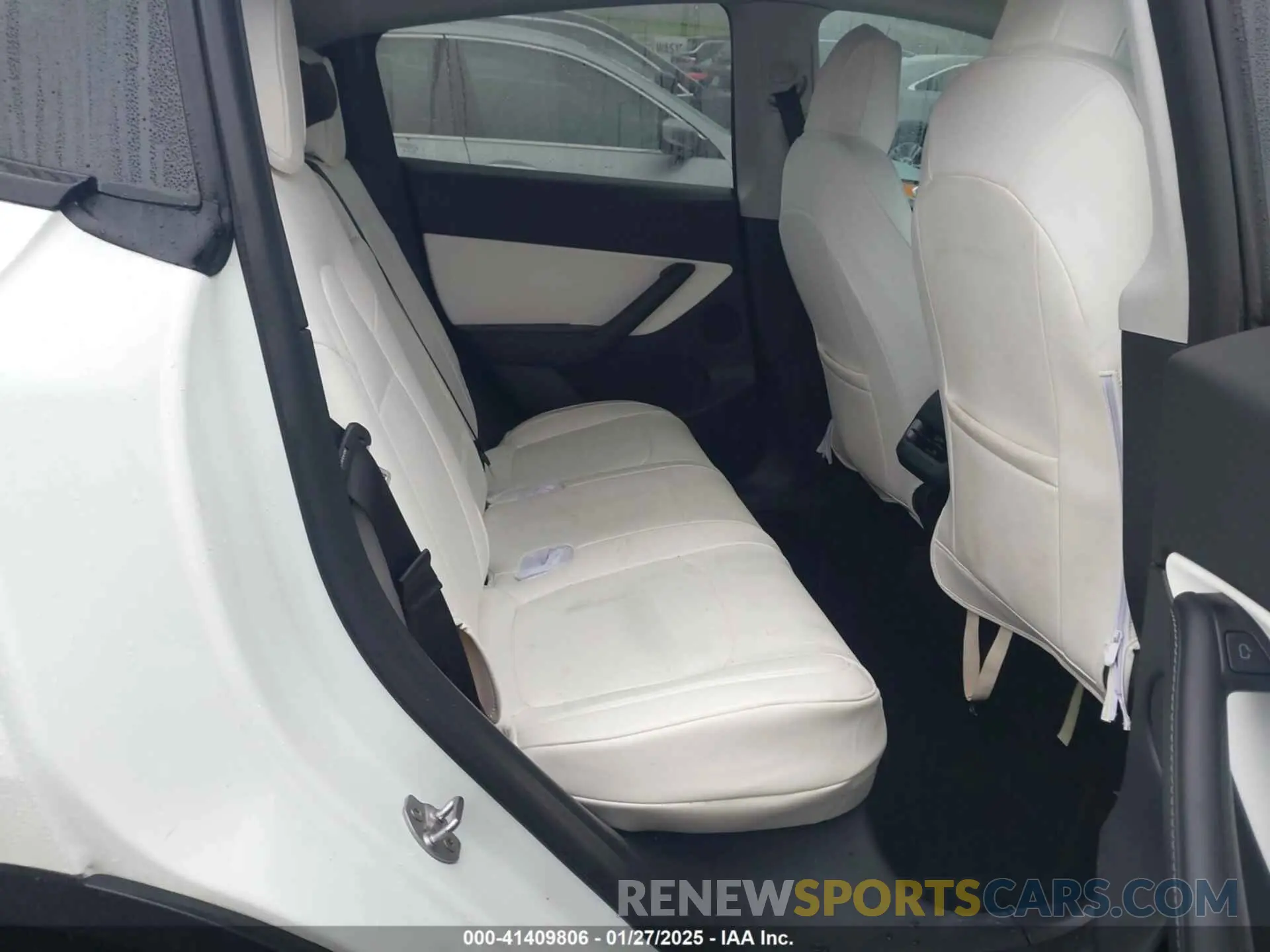 8 Photograph of a damaged car 5YJYGDEEXMF228914 TESLA MODEL Y 2021