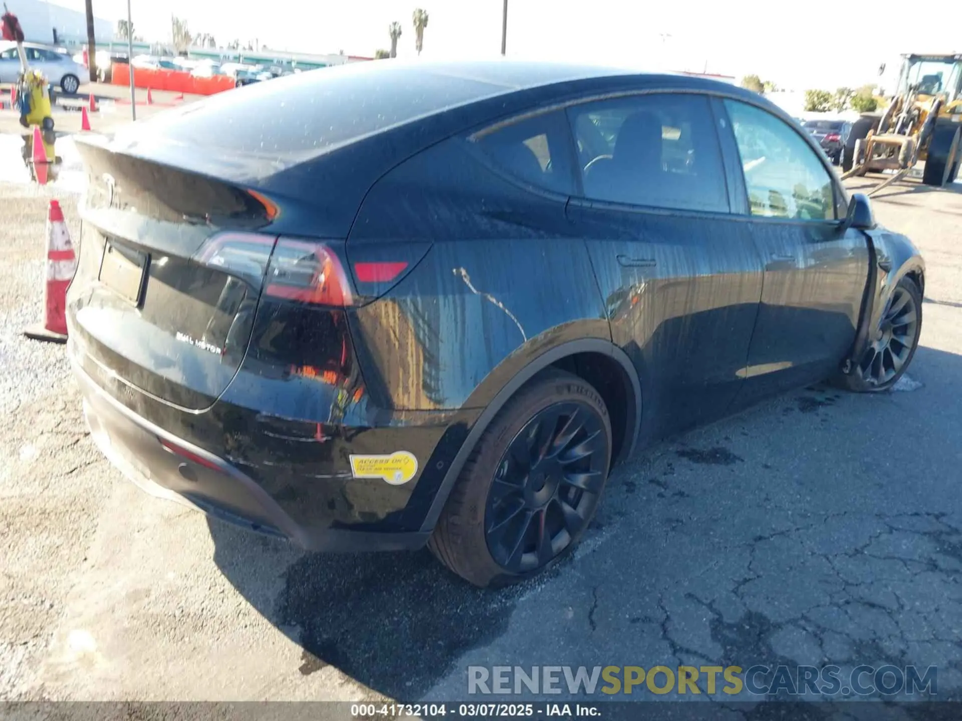 4 Фотография поврежденного автомобиля 5YJYGDEEXMF233997 TESLA MODEL Y 2021