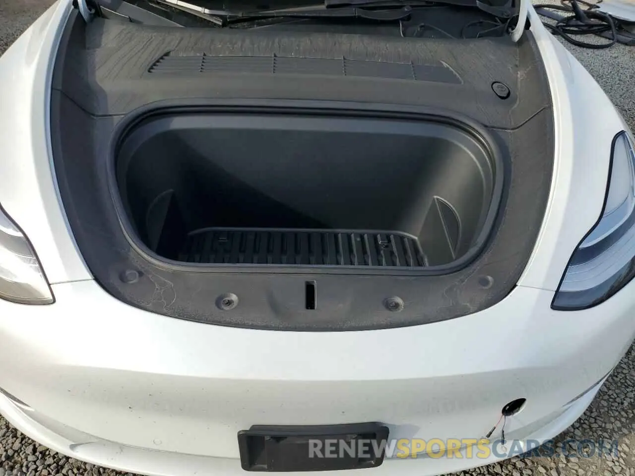 11 Photograph of a damaged car 5YJYGDEEXMF244899 TESLA MODEL Y 2021