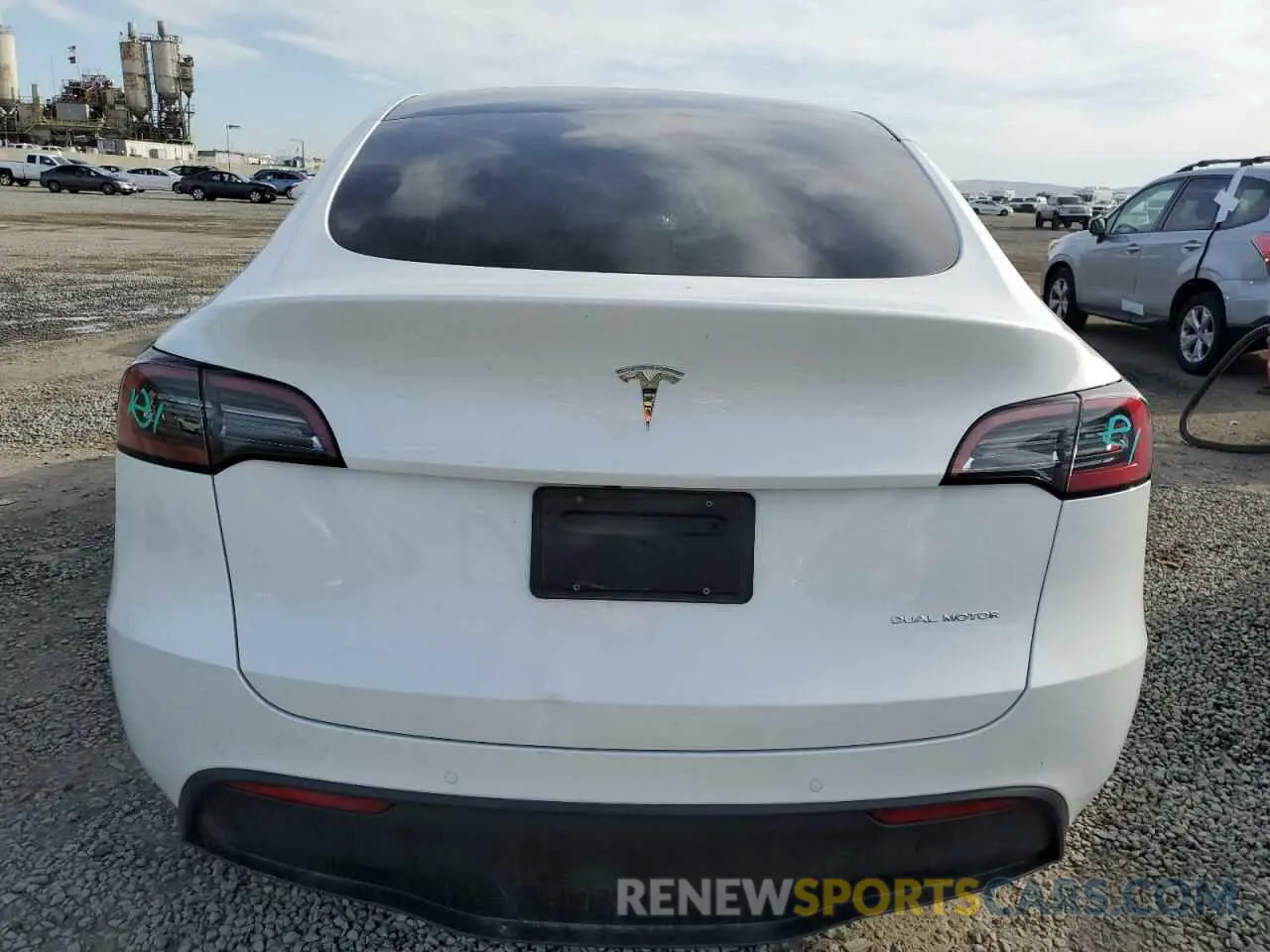 6 Photograph of a damaged car 5YJYGDEEXMF244899 TESLA MODEL Y 2021