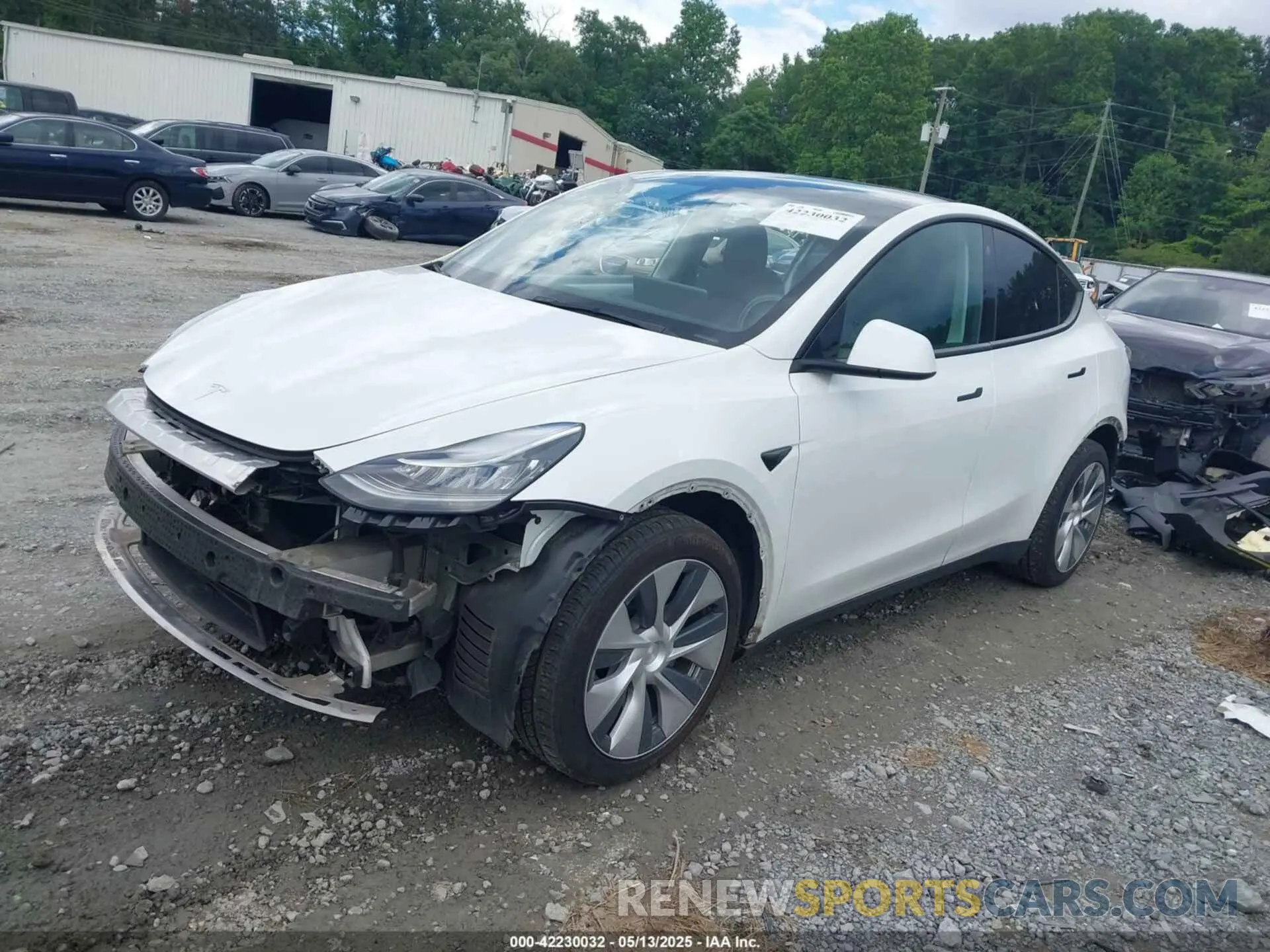 2 Photograph of a damaged car 5YJYGDEEXMF267616 TESLA MODEL Y 2021