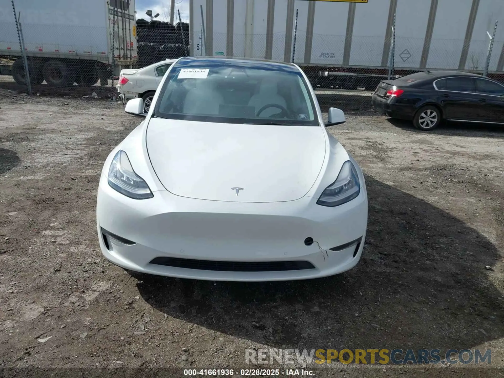 11 Photograph of a damaged car 5YJYGDEEXMF283914 TESLA MODEL Y 2021