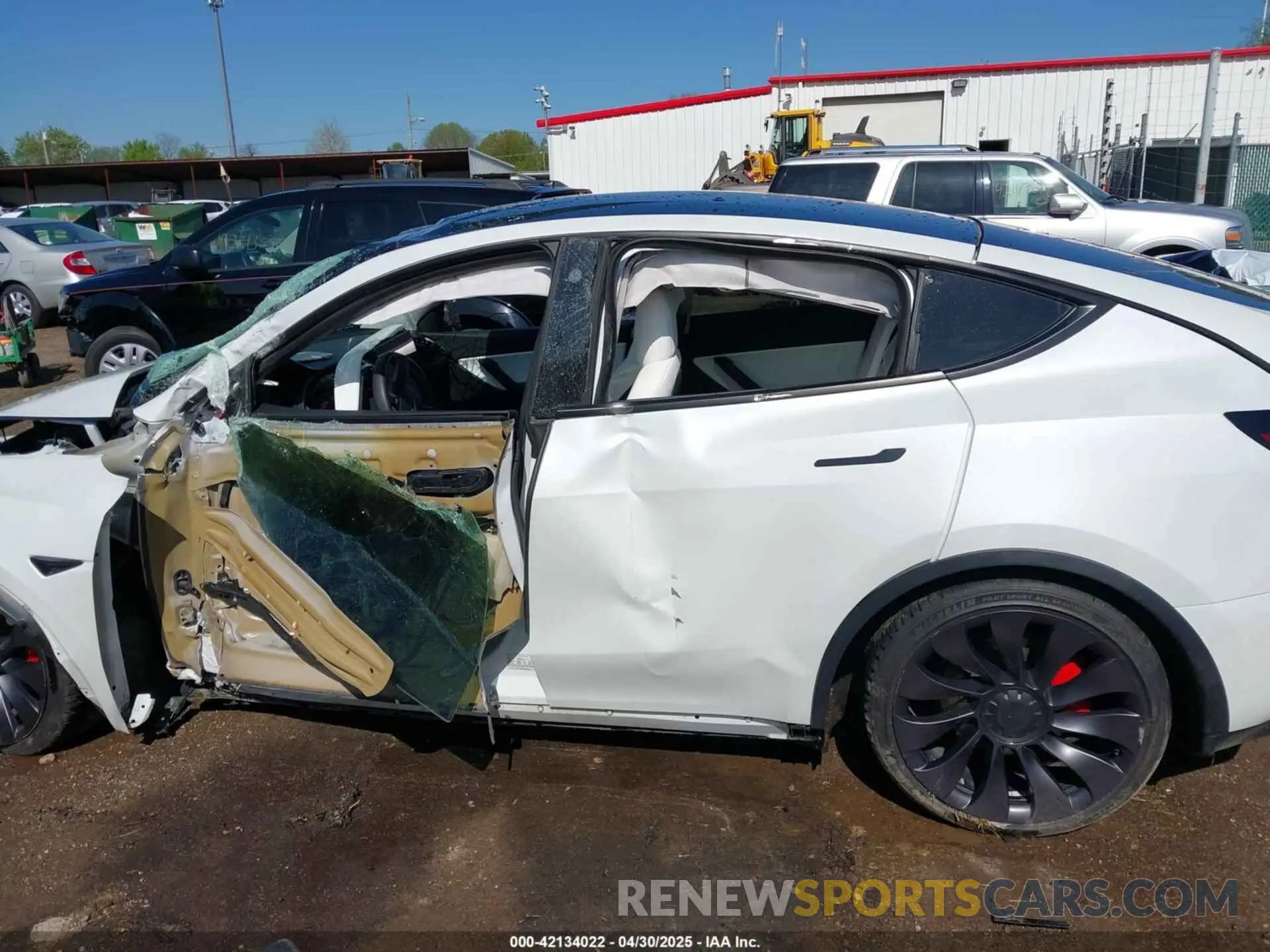 15 Photograph of a damaged car 5YJYGDEF0MF076263 TESLA MODEL Y 2021