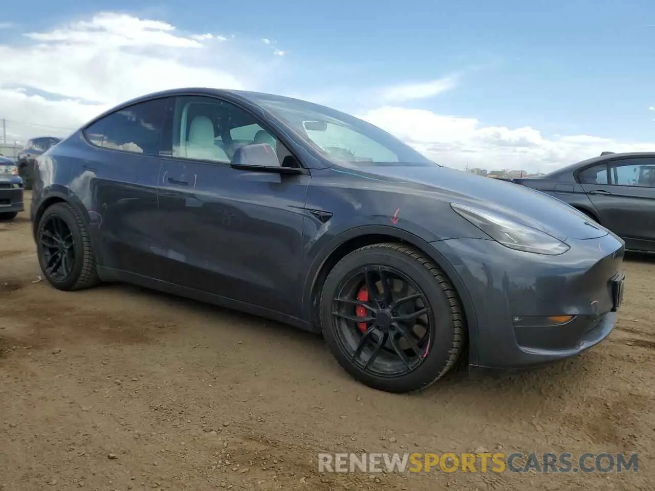 4 Фотография поврежденного автомобиля 5YJYGDEF0MF137692 TESLA MODEL Y 2021