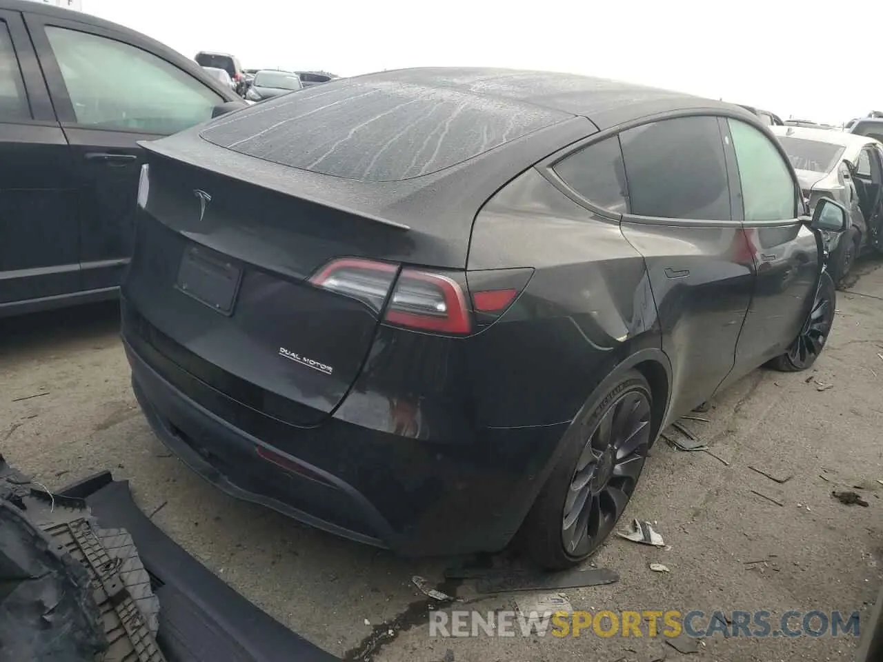 3 Photograph of a damaged car 5YJYGDEF0MF157618 TESLA MODEL Y 2021