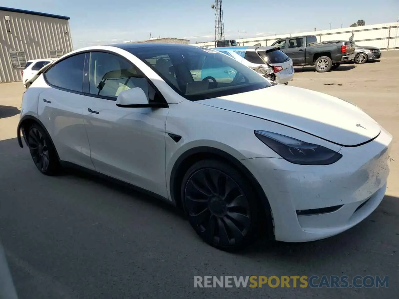 4 Фотография поврежденного автомобиля 5YJYGDEF0MF196970 TESLA MODEL Y 2021