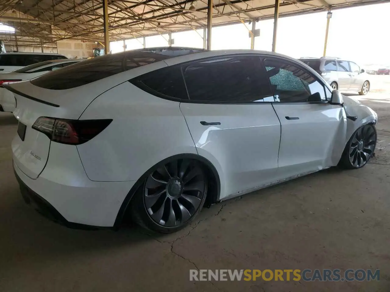 3 Фотография поврежденного автомобиля 5YJYGDEF1MF244573 TESLA MODEL Y 2021