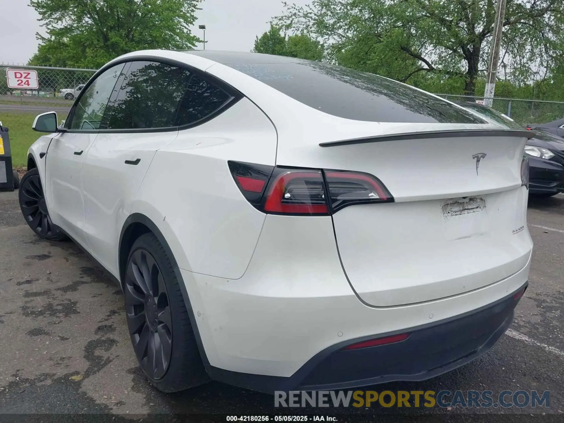 3 Фотография поврежденного автомобиля 5YJYGDEF1MF251359 TESLA MODEL Y 2021