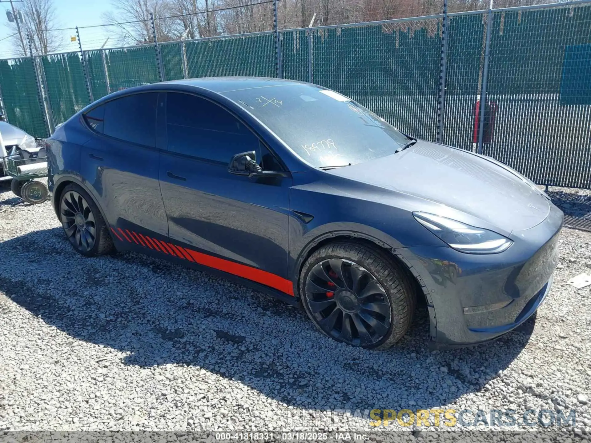 1 Photograph of a damaged car 5YJYGDEF1MF268405 TESLA MODEL Y 2021