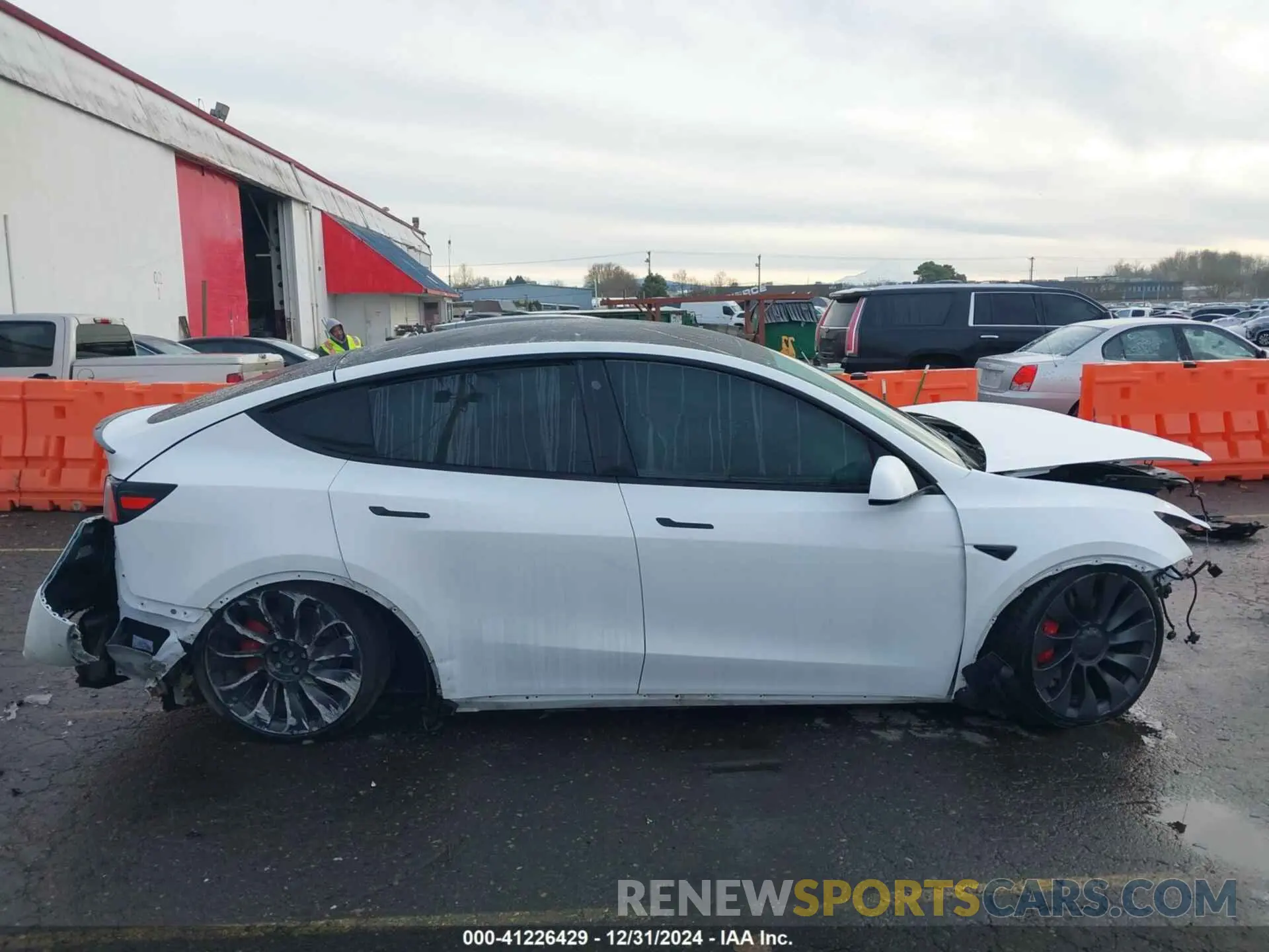 13 Фотография поврежденного автомобиля 5YJYGDEF2MF133739 TESLA MODEL Y 2021