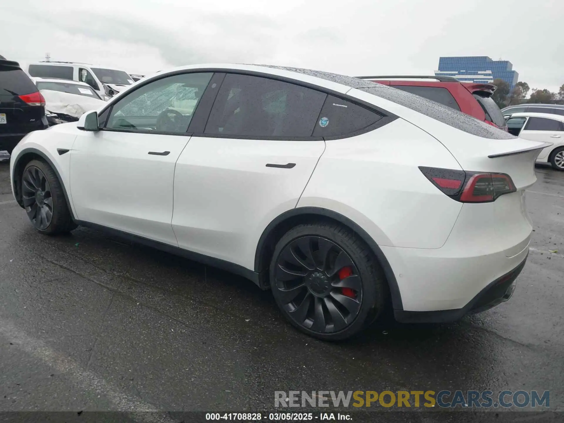 3 Photograph of a damaged car 5YJYGDEF2MF230374 TESLA MODEL Y 2021