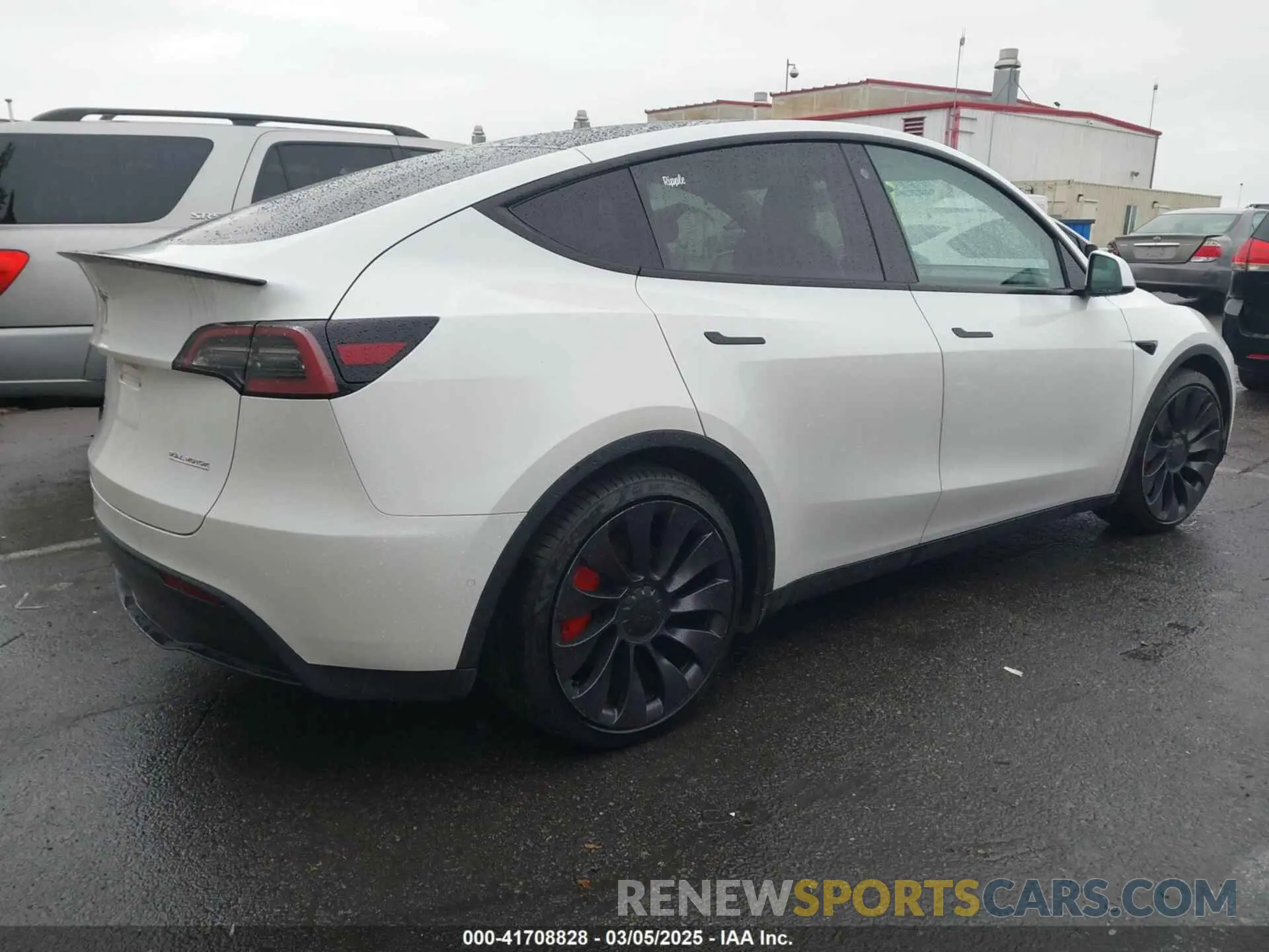 4 Photograph of a damaged car 5YJYGDEF2MF230374 TESLA MODEL Y 2021