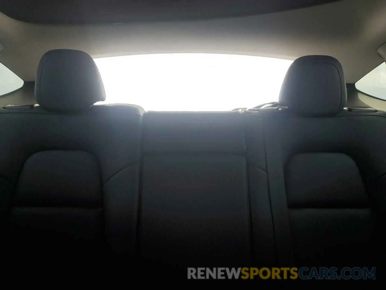 10 Photograph of a damaged car 5YJYGDEF2MF262273 TESLA MODEL Y 2021