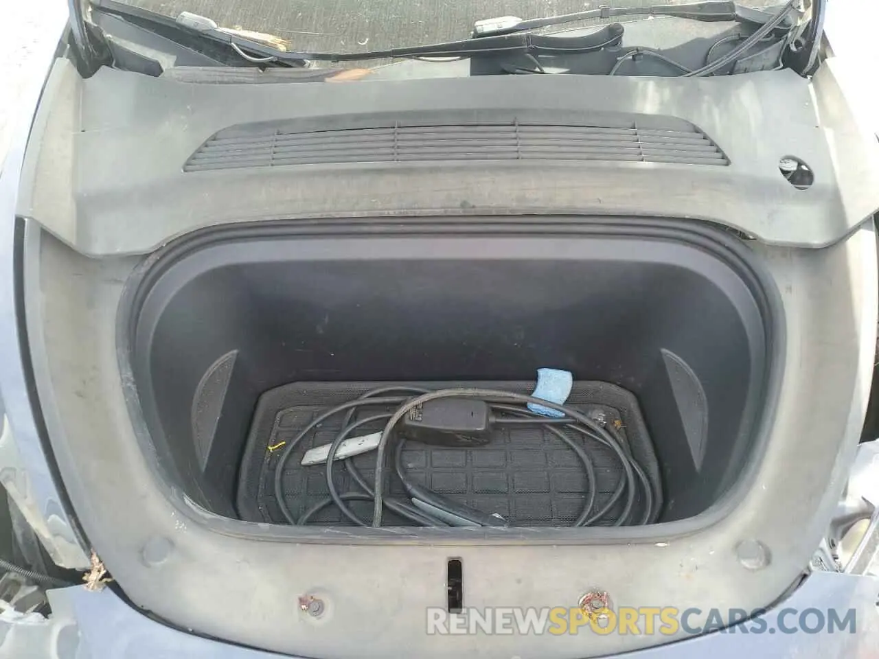12 Photograph of a damaged car 5YJYGDEF2MF262273 TESLA MODEL Y 2021