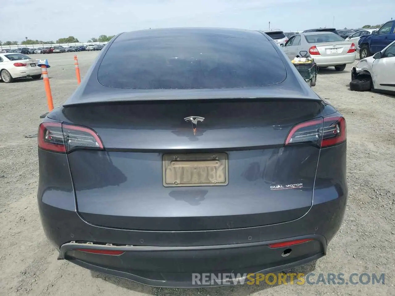 6 Photograph of a damaged car 5YJYGDEF2MF262273 TESLA MODEL Y 2021