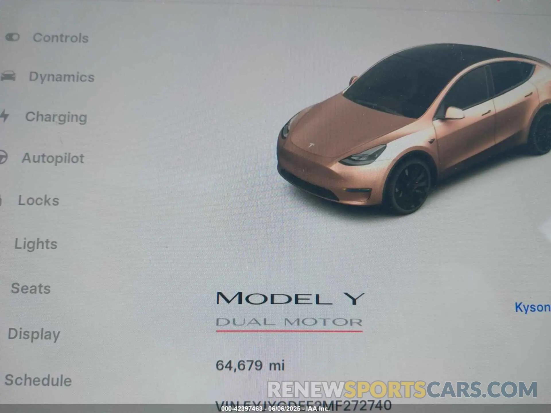 15 Photograph of a damaged car 5YJYGDEF2MF272740 TESLA MODEL Y 2021