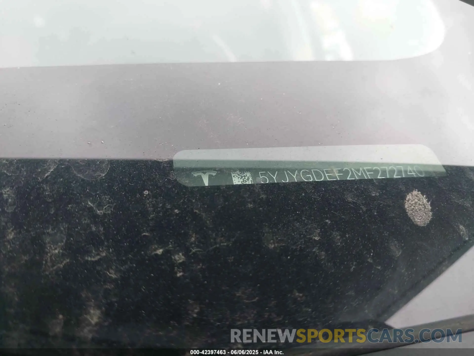 9 Photograph of a damaged car 5YJYGDEF2MF272740 TESLA MODEL Y 2021